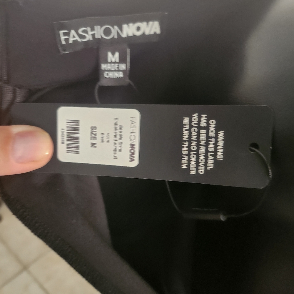 Fashion Nova See Me Shine Embellished Jumpsuit Size M NEW - Picture 5 of 9
